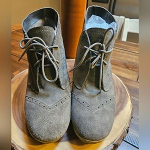Mia gray booties size 10